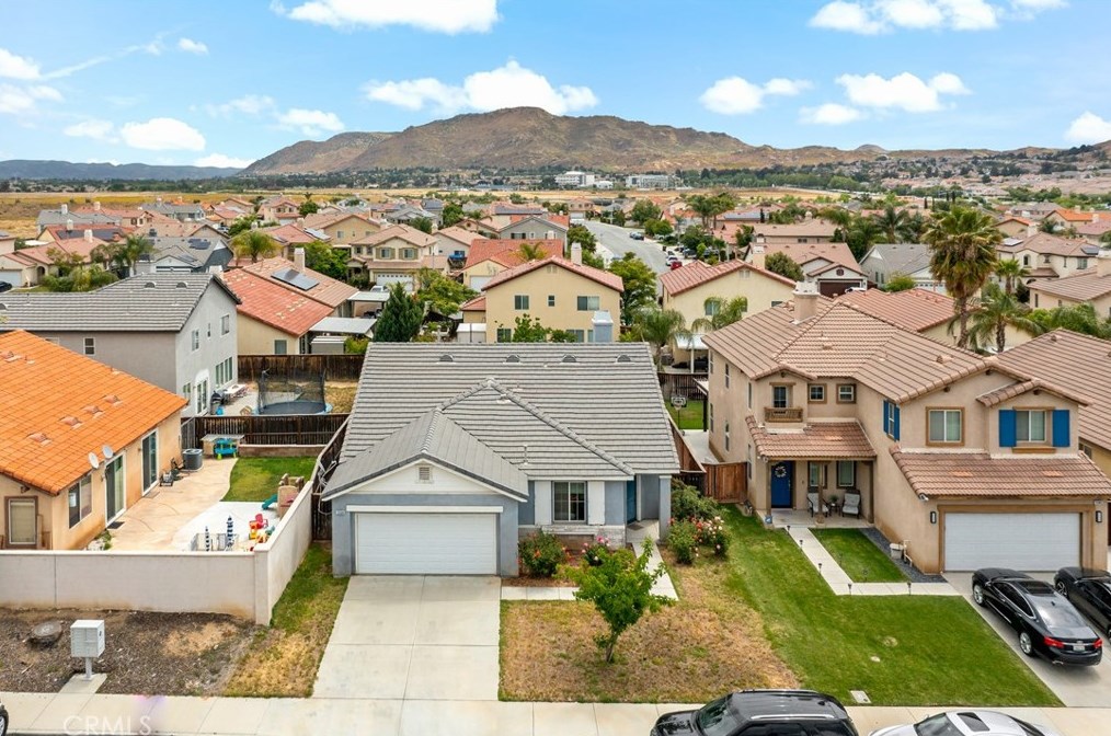 15334 Via Rio, Moreno Valley CA  92555-4104 exterior