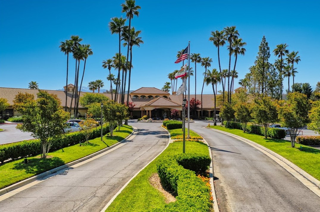 5499 Breckenridge Ave, Banning CA  92220-7157 exterior