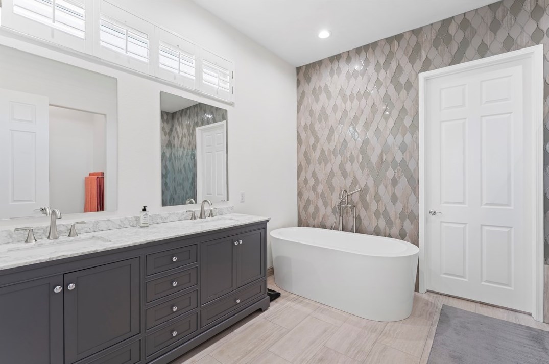 5499 Breckenridge Ave, Banning CA  92220-7157 exterior