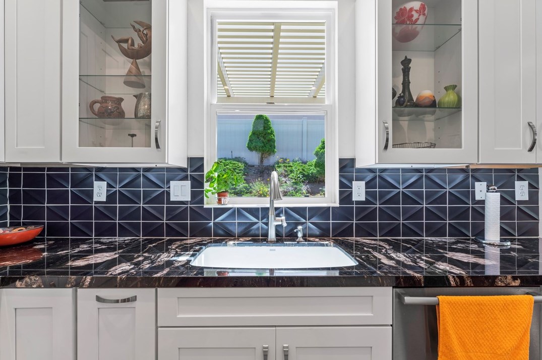 5499 Breckenridge Ave, Banning CA  92220-7157 exterior