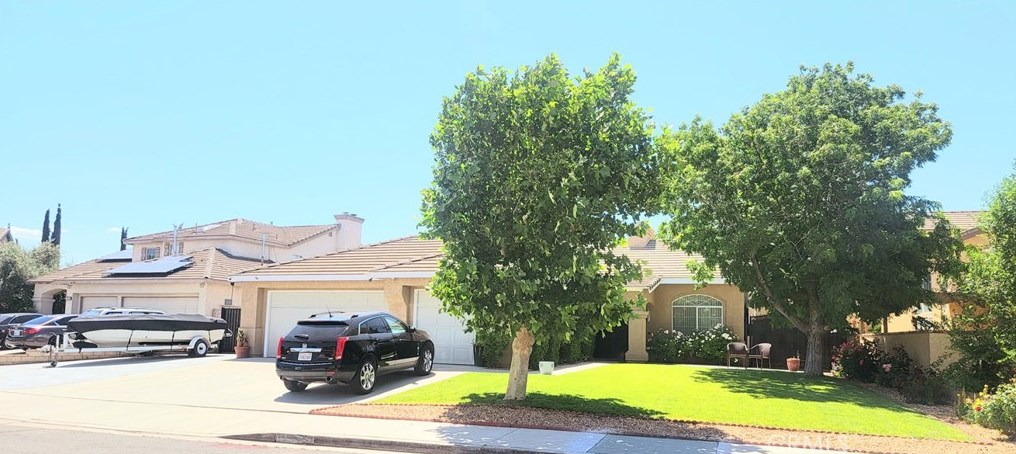 12492 Redrock Ct, Victorville CA  92392-6716 exterior