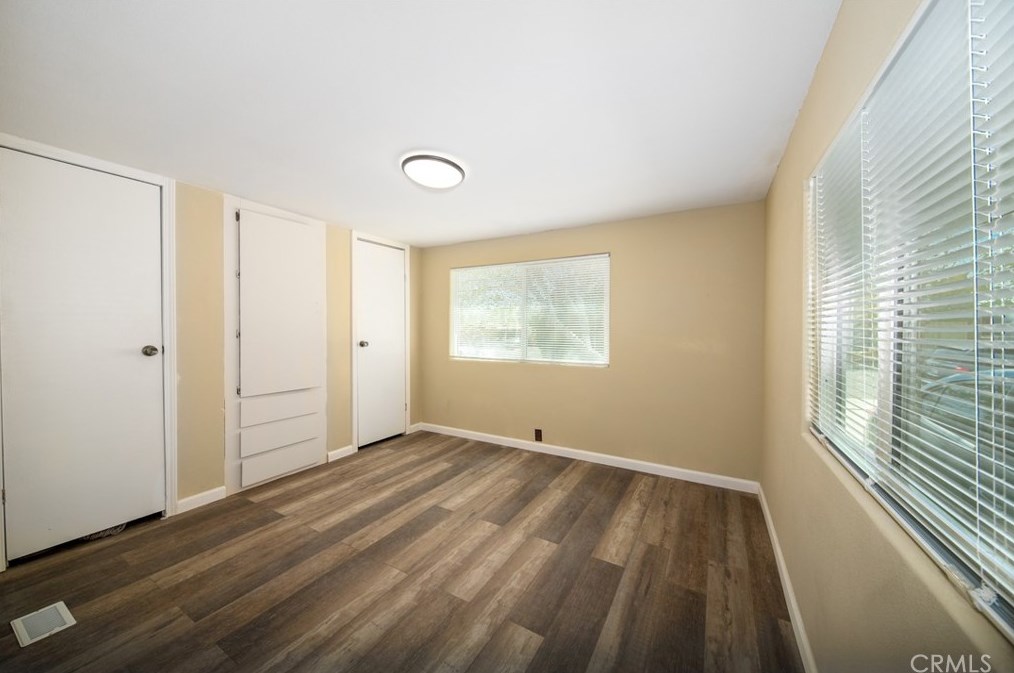 19010 Hinton St, Hesperia CA  92345-6742 exterior