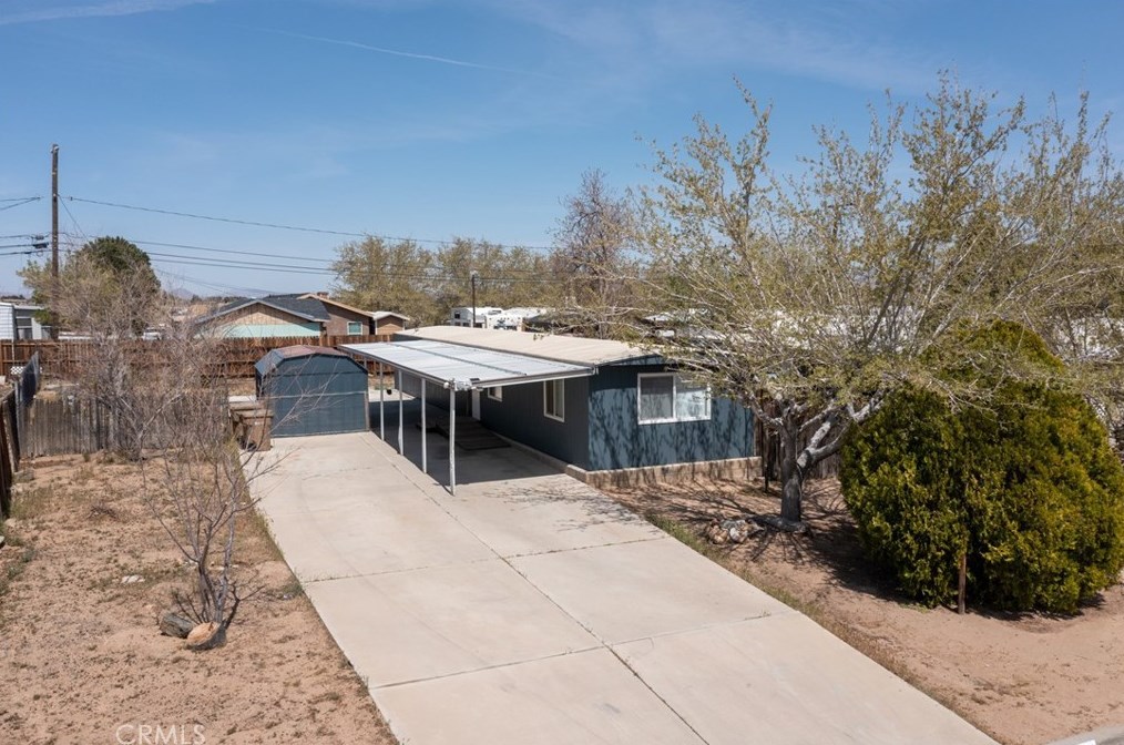 19010 Hinton St, Hesperia CA  92345-6742 exterior