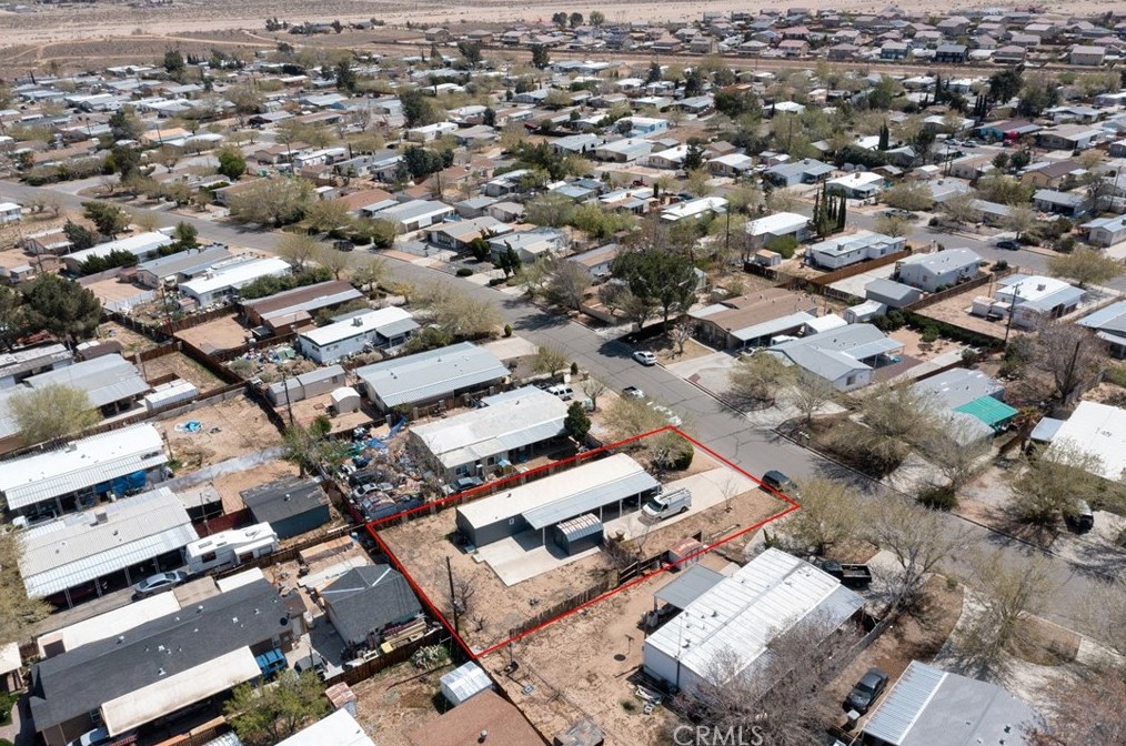 19010 Hinton St, Hesperia CA  92345-6742 exterior