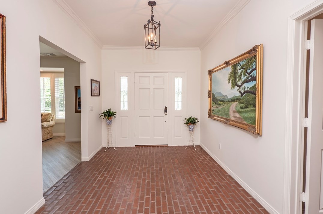 1520 Bonita Vista Dr, San Bernardino, CA 92404