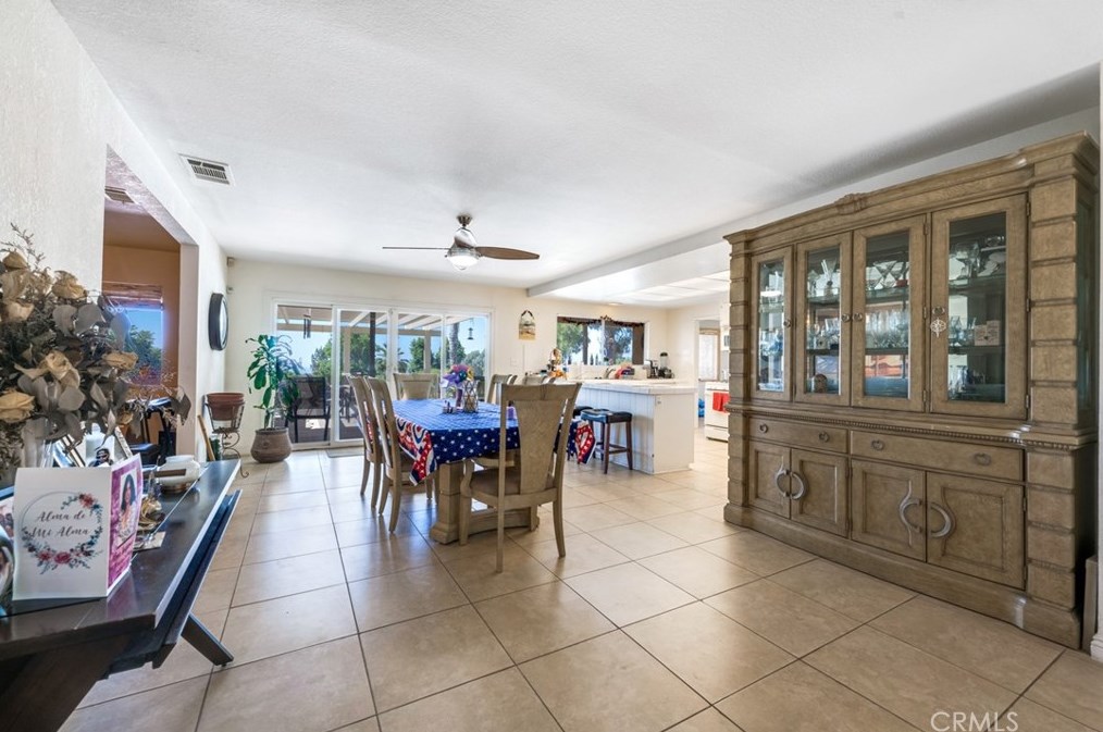 26203 Kalmia Ave, Moreno Valley CA 92557-5757 exterior