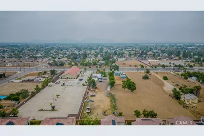 16252 Baseline Avenue, Fontana, CA 92336 - Photo 1