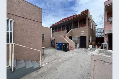 913 E 87th Street, Los Angeles, CA 90002 - Photo 13