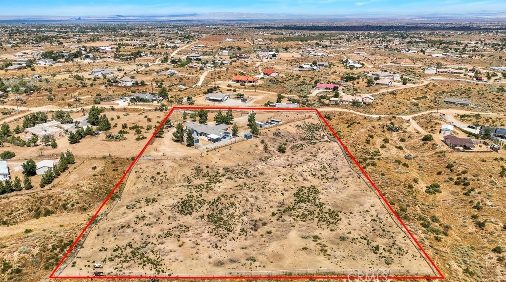 5165 Cygnet Rd, Phelan CA  92371-8573 exterior