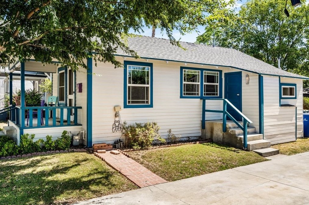 3458 Locust St, Riverside CA  92501-2635 exterior