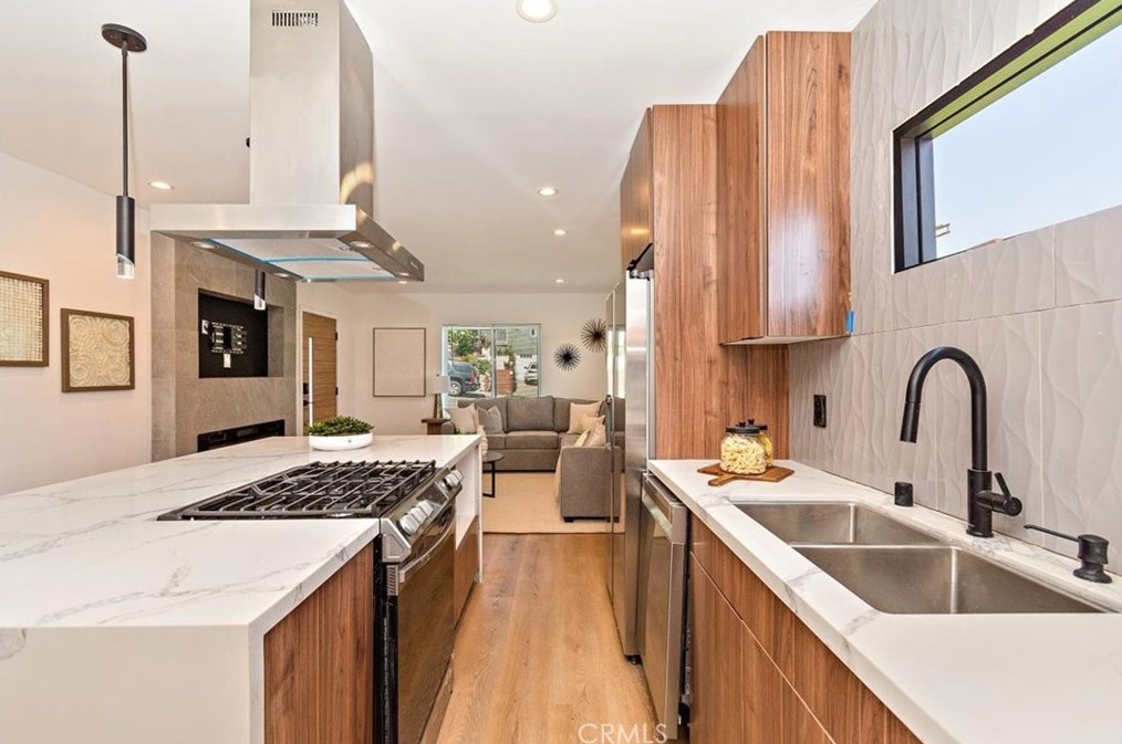 1554 Waldran Ave, Los Angeles CA  90041-2215 exterior