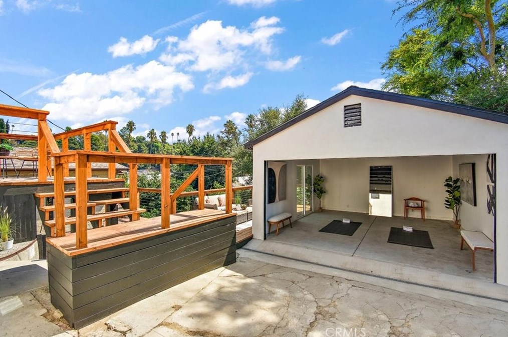 1554 Waldran Ave, Los Angeles CA  90041-2215 exterior