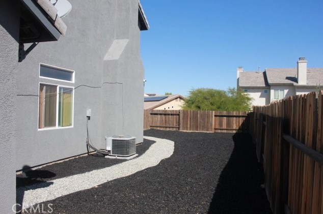 14180 Nantucket St, Hesperia CA  92344-8284 exterior