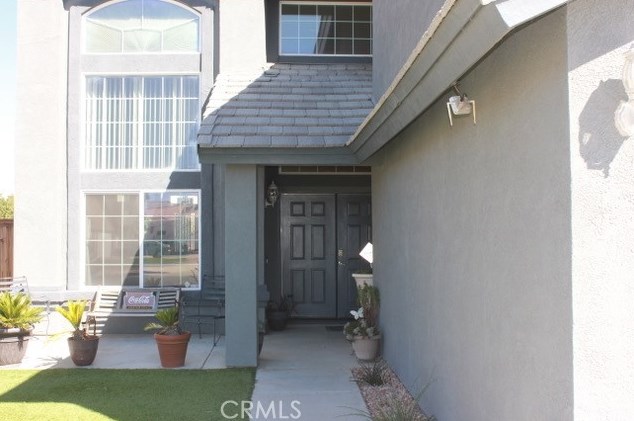 14180 Nantucket St, Hesperia CA  92344-8284 exterior