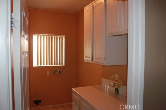 14180 Nantucket St, Hesperia CA  92344-8284 exterior