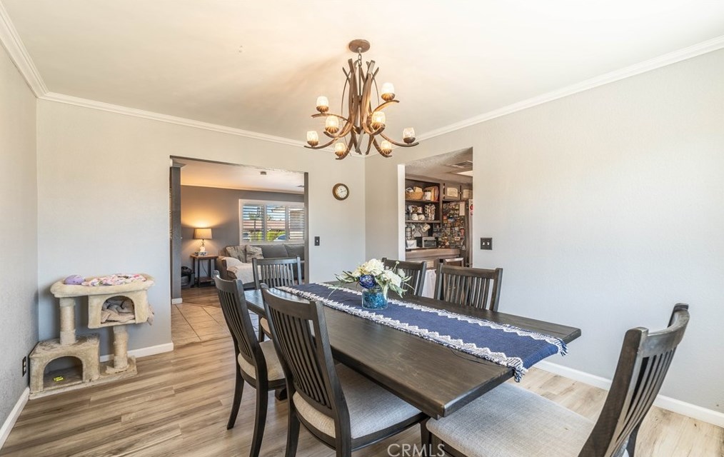 14215 Crow Rd, Apple Valley CA  92307-5508 exterior