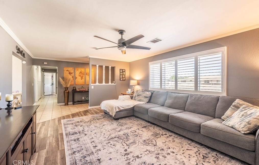 14215 Crow Rd, Apple Valley CA  92307-5508 exterior