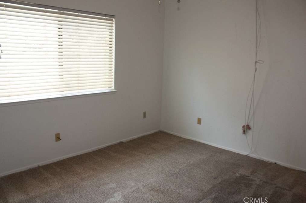 7158 Golden Vale Dr, Riverside CA  92506-5667 exterior