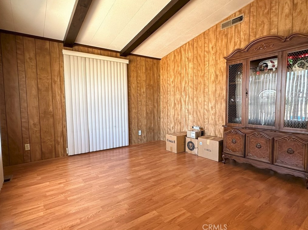 1099 San Marcos Dr, Hemet CA  92543-6987 exterior