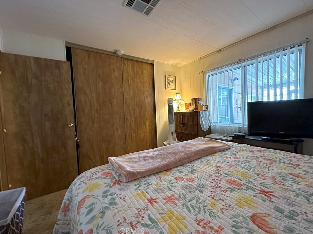 1099 San Marcos Dr, Hemet CA  92543-6987 exterior