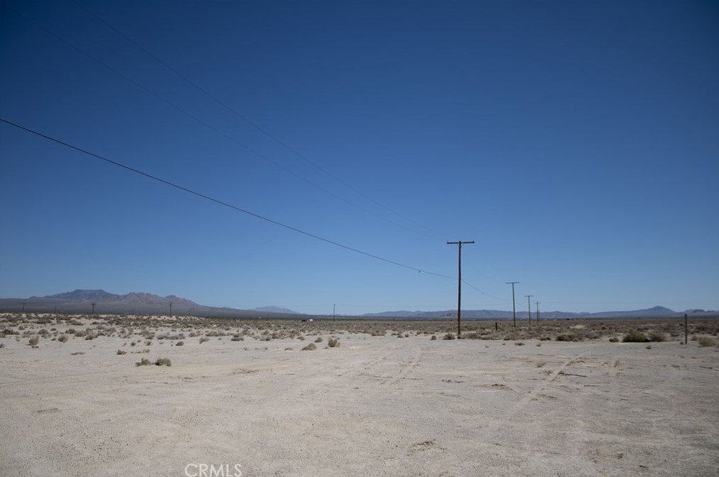 31345 Baker Rd, Lucerne Valley CA  92356-9577 exterior