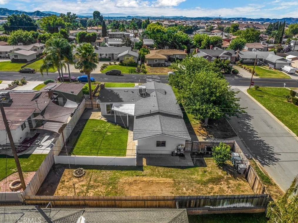 170 Myrtlewood Dr, Calimesa CA  92320-1708 exterior