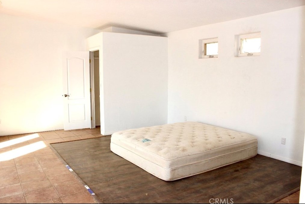 7426 Starlight Ln, Apple Valley CA  92308-8703 exterior