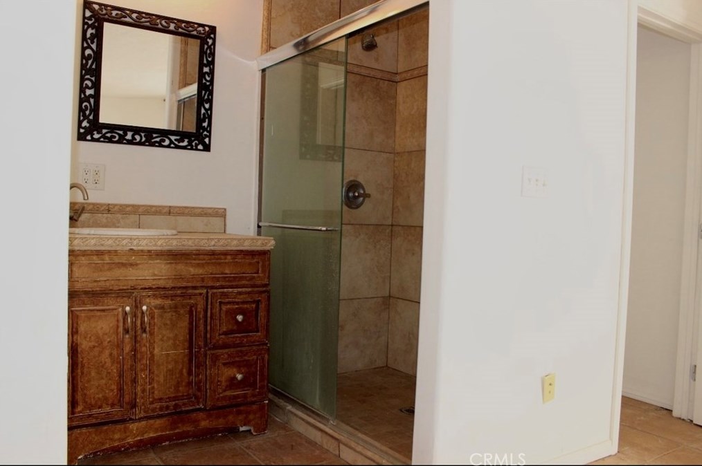 7426 Starlight Ln, Apple Valley CA  92308-8703 exterior