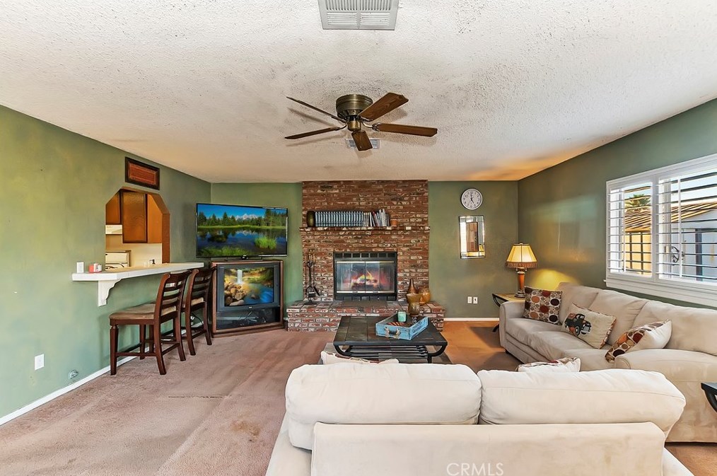 24376 Via Del Sol St, Moreno Valley CA  92553-3348 exterior