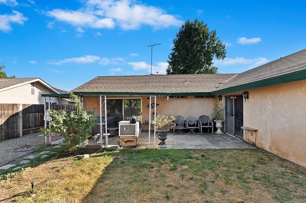 24376 Via Del Sol St, Moreno Valley CA  92553-3348 exterior