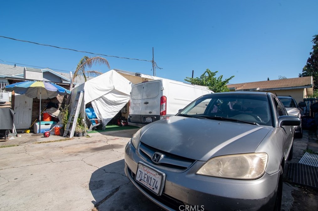 10972 Mckinley Ave, Los Angeles CA  90059-1555 exterior