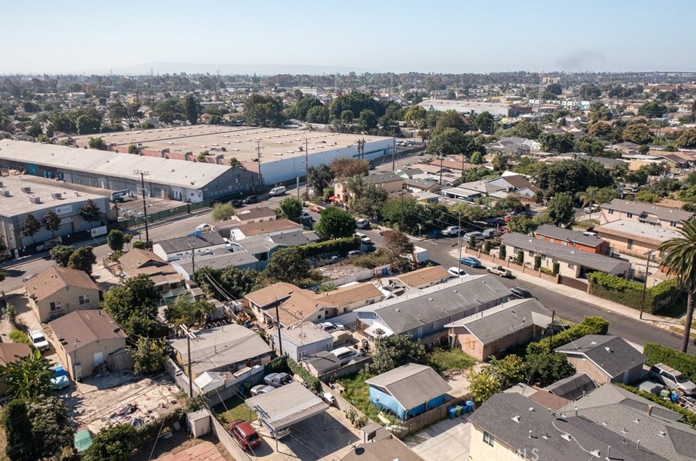 10972 Mckinley Ave, Los Angeles CA  90059-1555 exterior