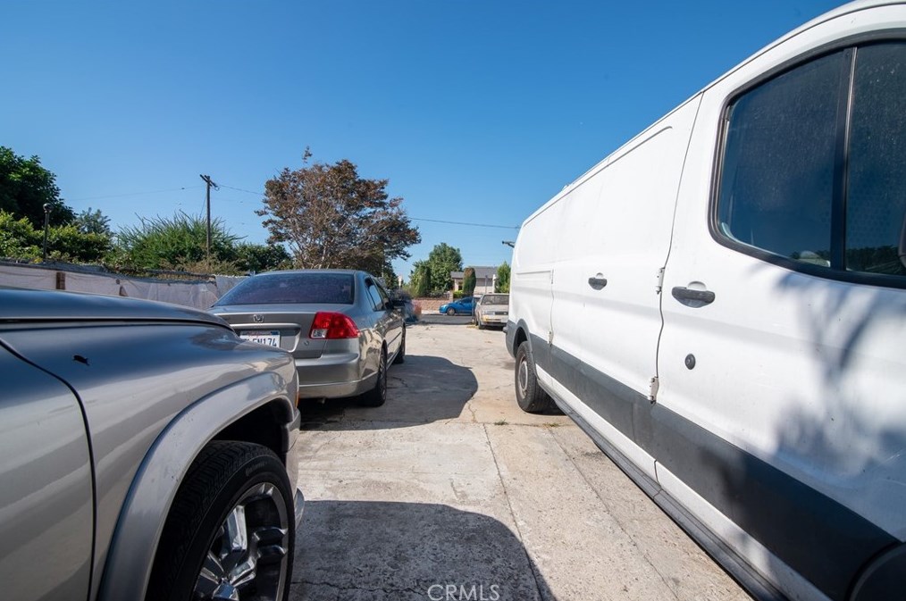 10972 Mckinley Ave, Los Angeles CA  90059-1555 exterior