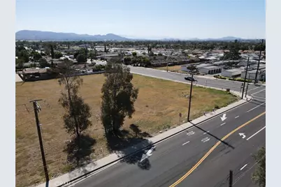 6909 Victoria Avenue #B, Highland, CA 92346 - Photo 9