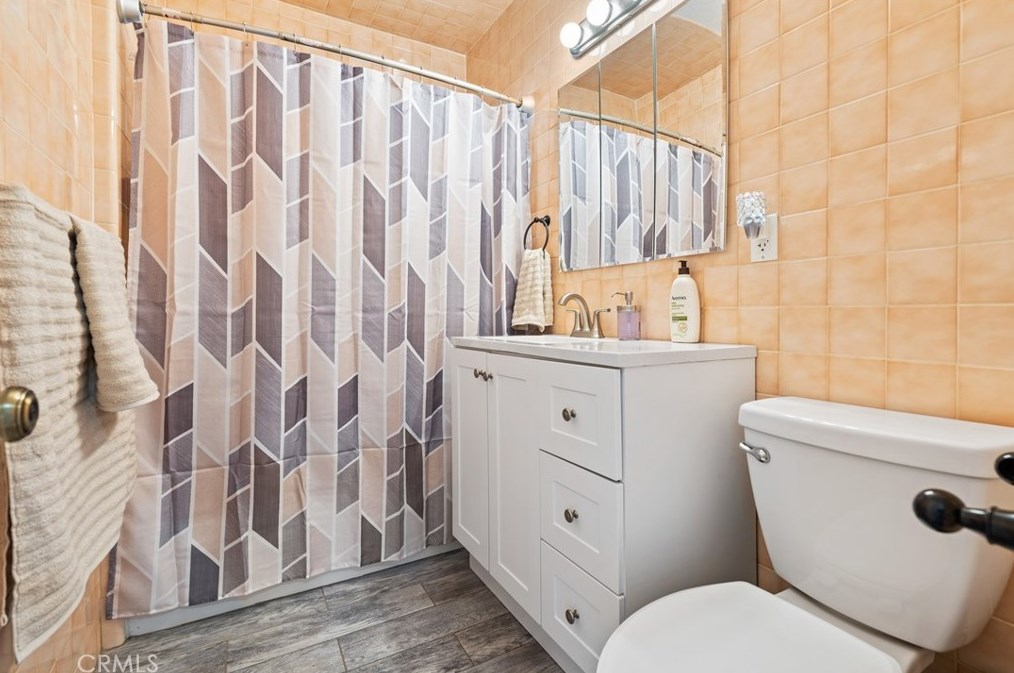 14733 Brink Ave, Norwalk CA  90650-5807 exterior