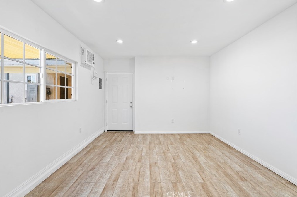 14733 Brink Ave, Norwalk CA  90650-5807 exterior