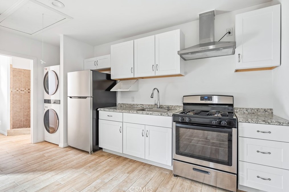 14733 Brink Ave, Norwalk CA  90650-5807 exterior