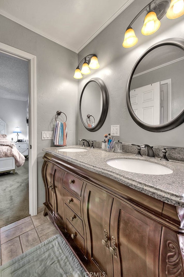 17410 Orchid Dr, Fontana CA  92335-4932 exterior