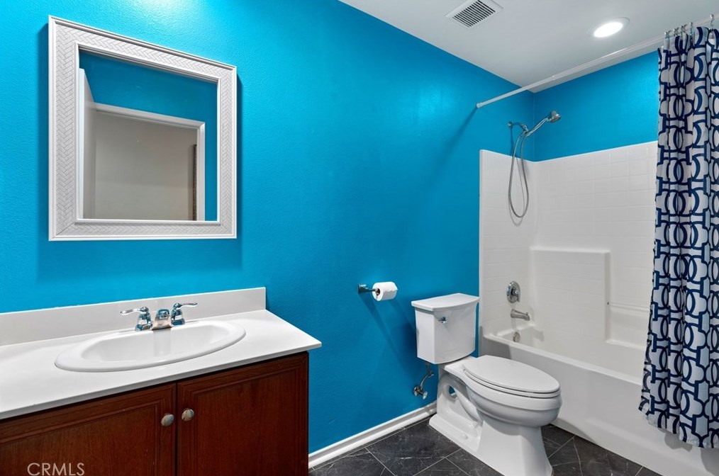 1390 Sweetpea Ln, Beaumont CA  92223-7820 exterior