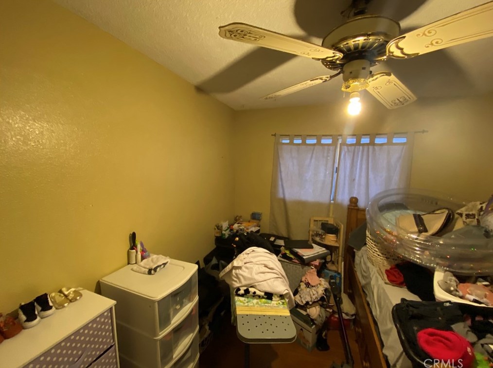 8912 San Vicente Ave, Riverside CA  92503-2737 exterior