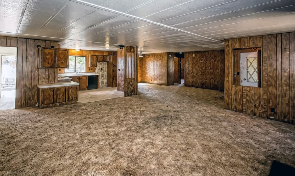 5401 Greasewood Ln, Phelan CA  exterior