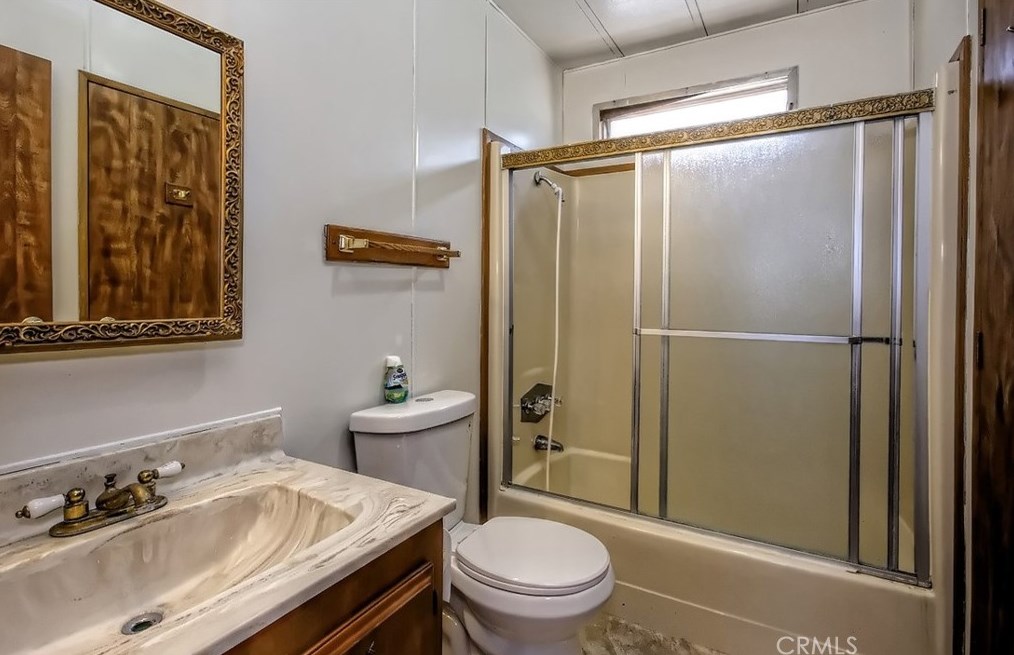 5401 Greasewood Ln, Phelan CA  exterior