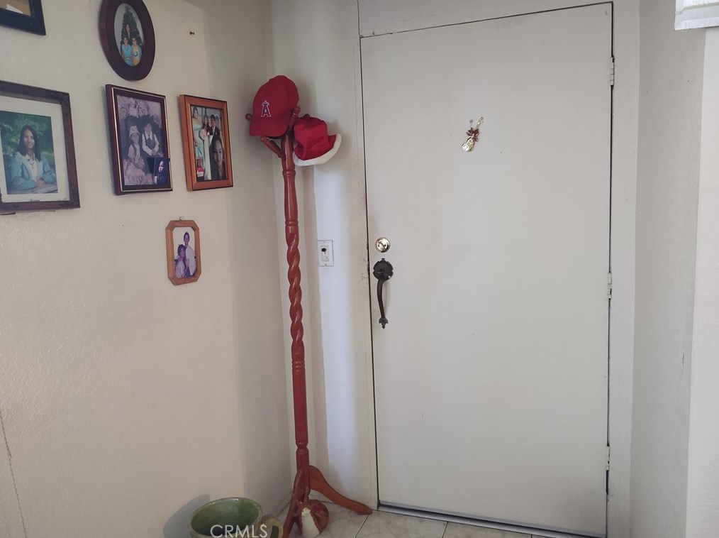3416 Thorpe Ave, Los Angeles CA  90065-1648 exterior