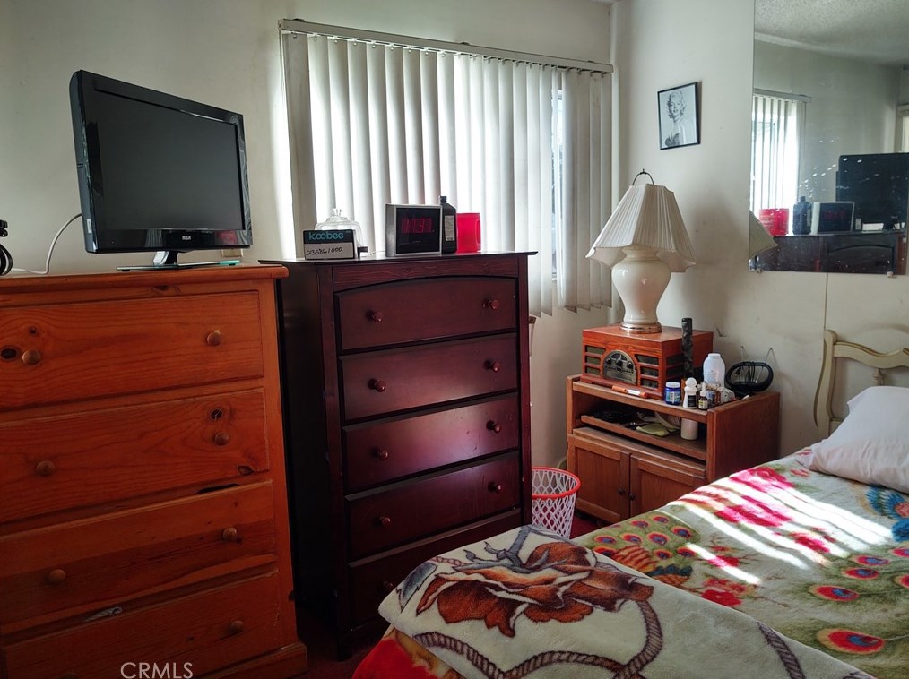 3416 Thorpe Ave, Los Angeles CA  90065-1648 exterior