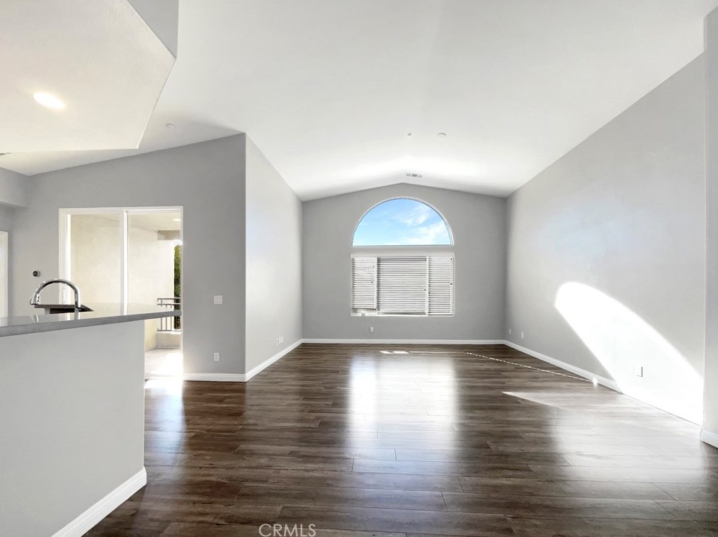 27512 Viridian St, Murrieta CA  92562-1828 exterior