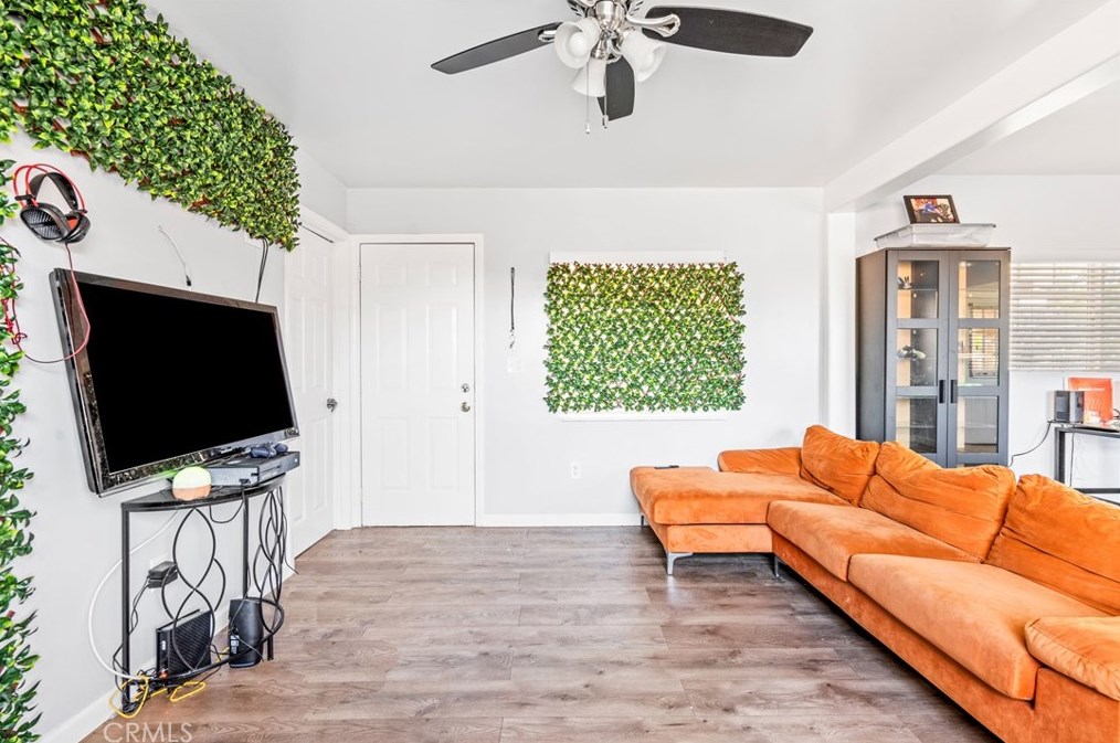 11503 Hubbard St, Moreno Valley CA 92557-5653 exterior