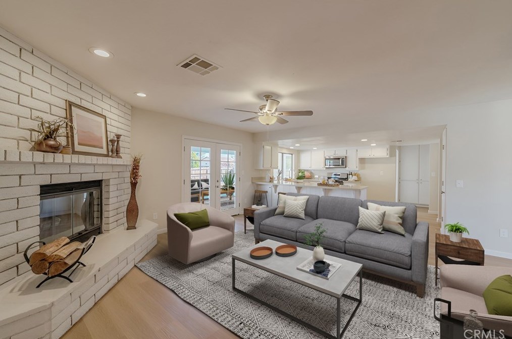 14045 Cronese Rd, Apple Valley CA  92307-5610 exterior