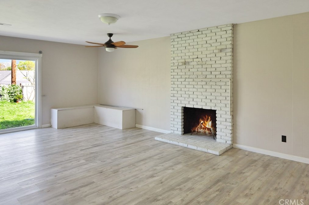 6411 Tournament Dr, Riverside CA  92509-5762 exterior
