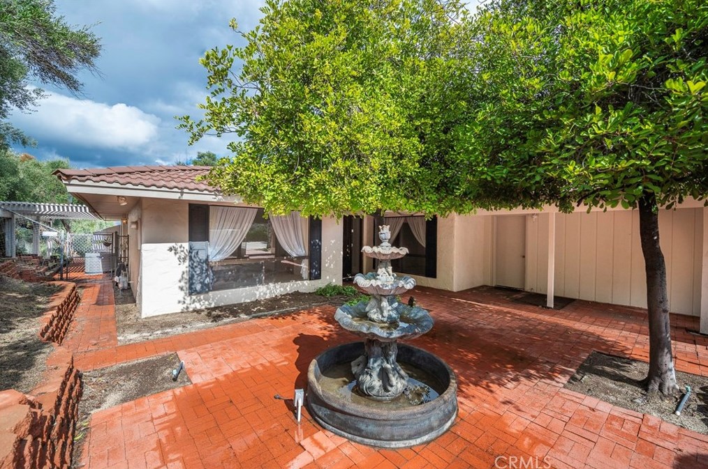 17060 Ranchero Rd, Riverside CA  92504-5920 exterior