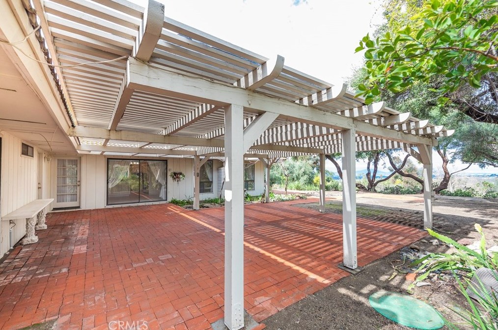 17060 Ranchero Rd, Riverside CA  92504-5920 exterior